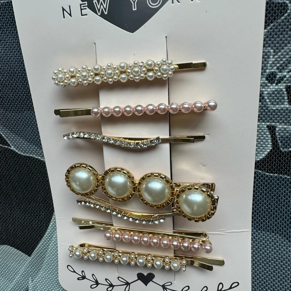 Nicole Miller 7 piece Pearl and Gold Hair Clip Set